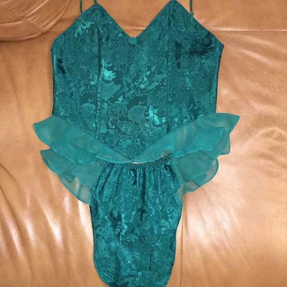 Vintage Victoria’s Secret Camisole Shorts PJ Teddy Bodysuit Size S - Picture 6 of 13